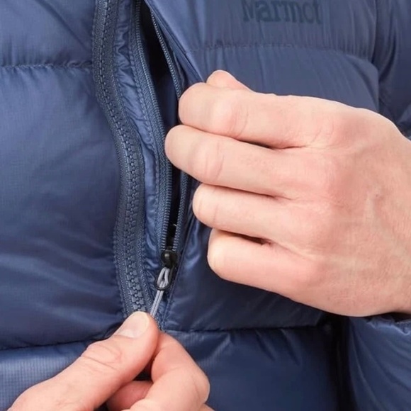 MARMOT Men’s Guides Down Hoody 700-Fill Lightweight Puffer Jacket Hooded Blue XL - Picture 5 of 7